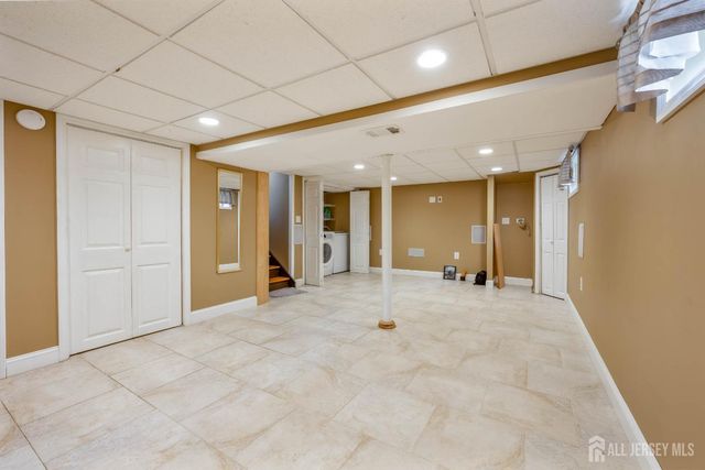 4 Patricia Avenue, Edison, NJ 08837