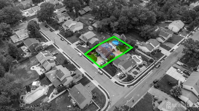 4 Patricia Avenue, Edison, NJ 08837