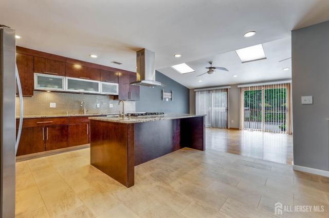 4 Patricia Avenue, Edison, NJ 08837