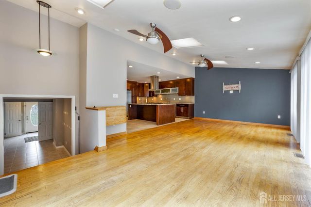 4 Patricia Avenue, Edison, NJ 08837
