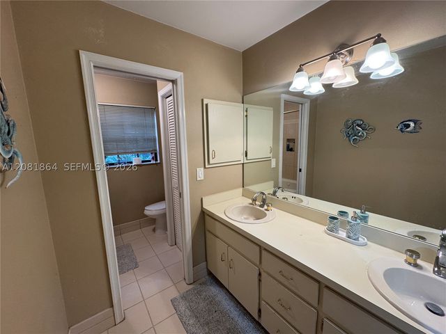 172 W Wild Pine Rd 172, Wellington, FL 33414