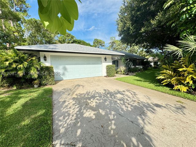172 W Wild Pine Rd 172, Wellington, FL 33414
