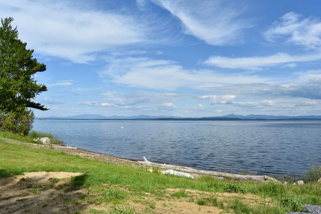 697 Point Road, Willsboro, NY 12996