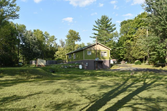 697 Point Road, Willsboro, NY 12996