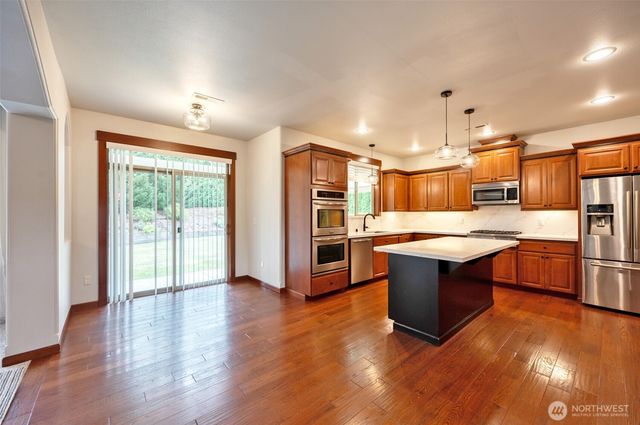 17103 138th Avenue E, Puyallup, WA 98374