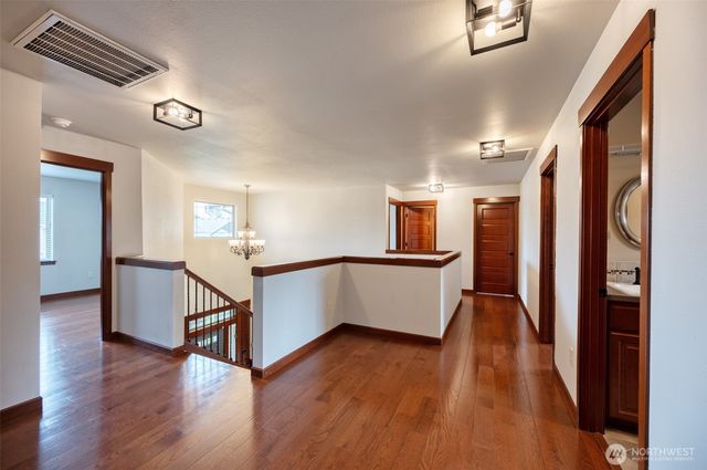 17103 138th Avenue E, Puyallup, WA 98374