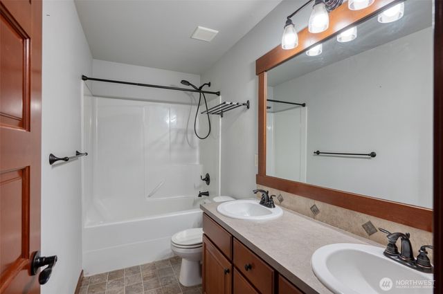 17103 138th Avenue E, Puyallup, WA 98374