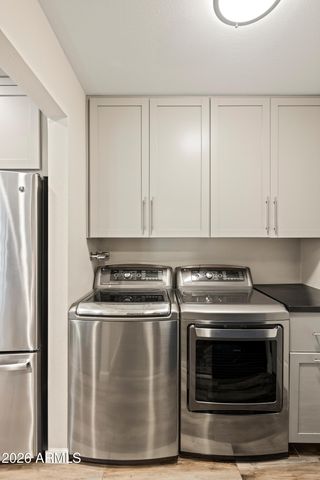 8543 E MITCHELL Drive, Scottsdale, AZ 85251