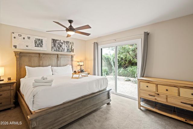 8543 E MITCHELL Drive, Scottsdale, AZ 85251