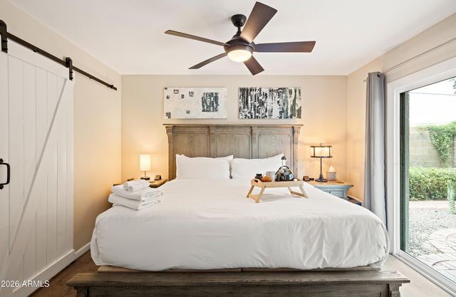 8543 E MITCHELL Drive, Scottsdale, AZ 85251