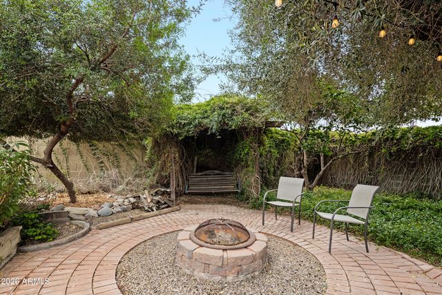 8543 E MITCHELL Drive, Scottsdale, AZ 85251