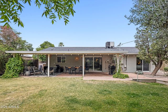 8543 E MITCHELL Drive, Scottsdale, AZ 85251