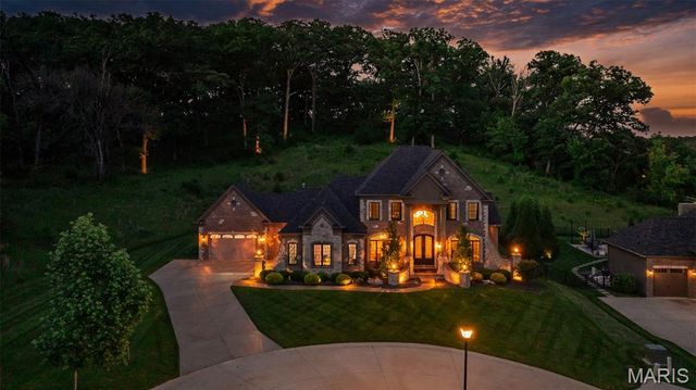 1600 White Sage Court, Chesterfield, MO 63005
