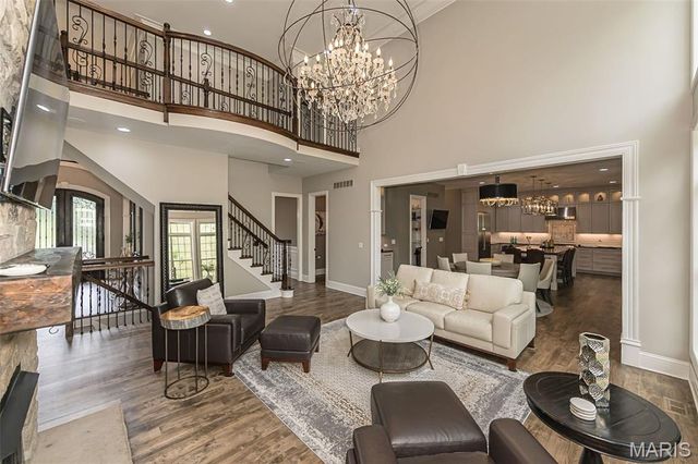 1600 White Sage Court, Chesterfield, MO 63005