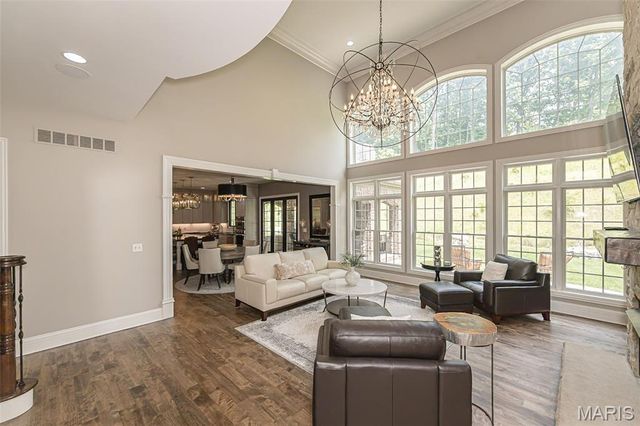 1600 White Sage Court, Chesterfield, MO 63005