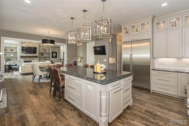 1600 White Sage Court, Chesterfield, MO 63005