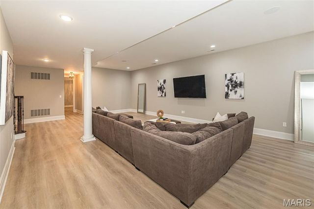 1600 White Sage Court, Chesterfield, MO 63005
