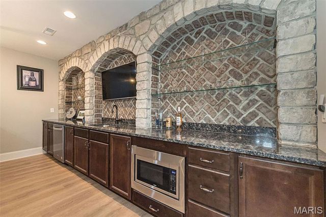 1600 White Sage Court, Chesterfield, MO 63005