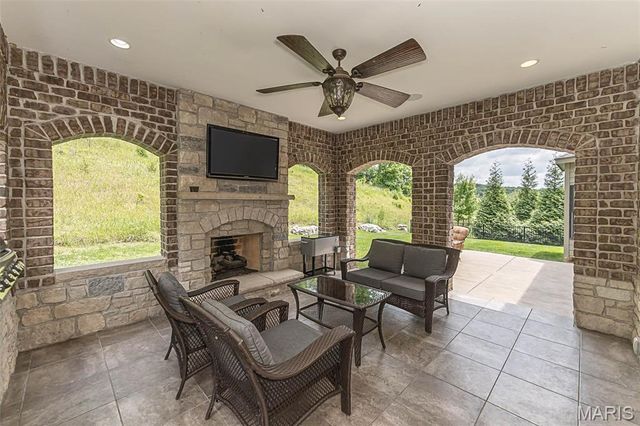 1600 White Sage Court, Chesterfield, MO 63005