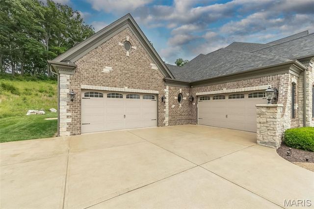 1600 White Sage Court, Chesterfield, MO 63005