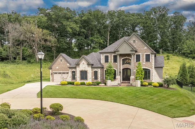 1600 White Sage Court, Chesterfield, MO 63005