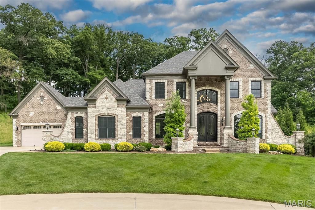 1600 White Sage Court, Chesterfield, MO 63005