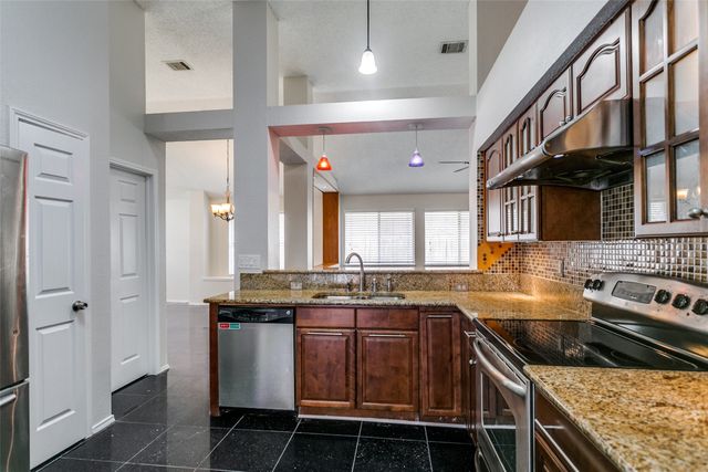 908 Gordon Oaks Drive, Plano, TX 75023