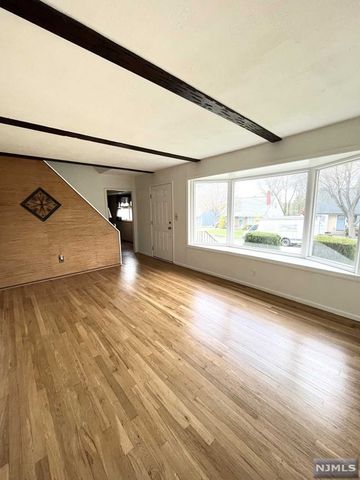 210 14th Street, Wood Ridge, NJ 07075