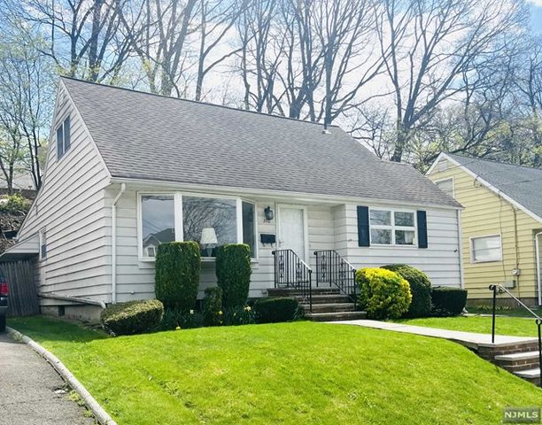 210 14th Street, Wood Ridge, NJ 07075