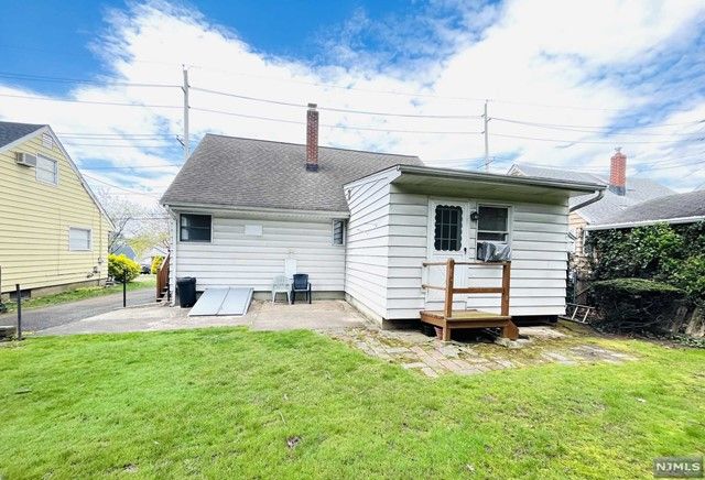 210 14th Street, Wood Ridge, NJ 07075