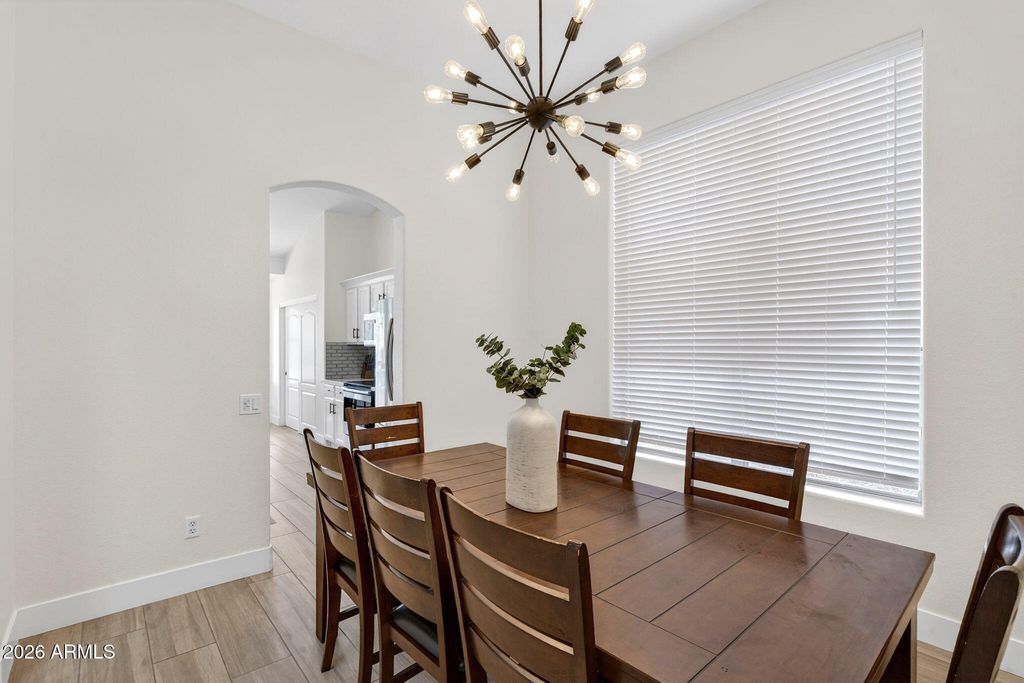 Image 23 of property listing at 905 W BEECHNUT Drive, Chandler, AZ 85248