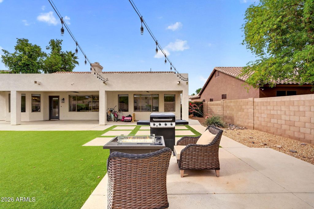 Image 49 of property listing at 905 W BEECHNUT Drive, Chandler, AZ 85248