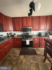 7148 NATURES RD, Columbia, MD 21046