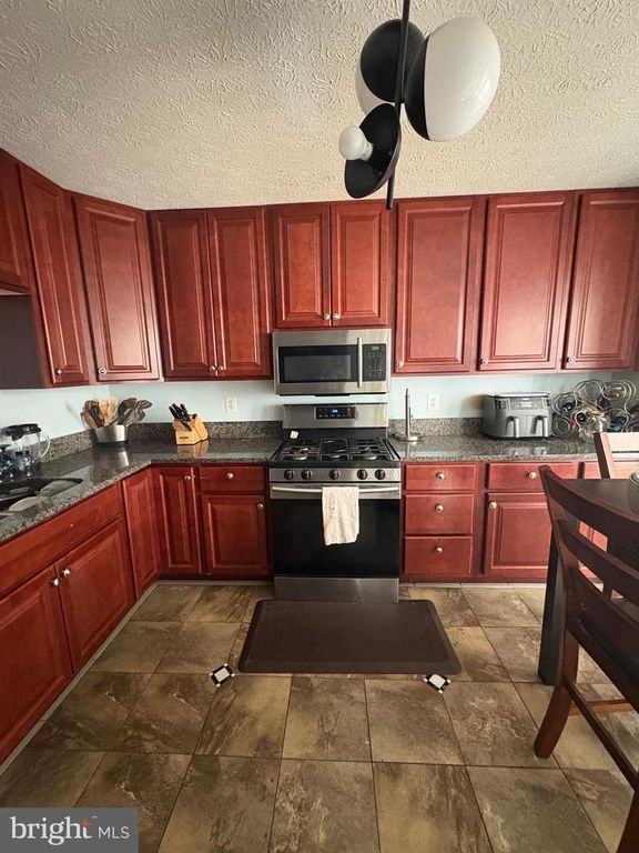 7148 NATURES RD, Columbia, MD 21046