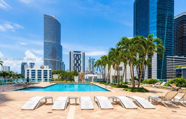 41 SE 5th St 1412, Miami, FL 33131