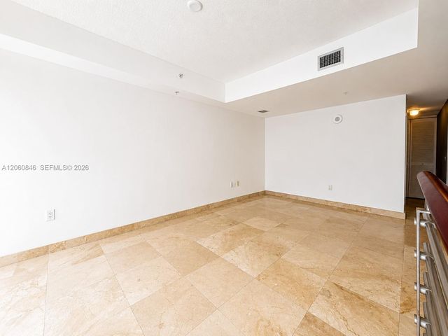 41 SE 5th St 1412, Miami, FL 33131