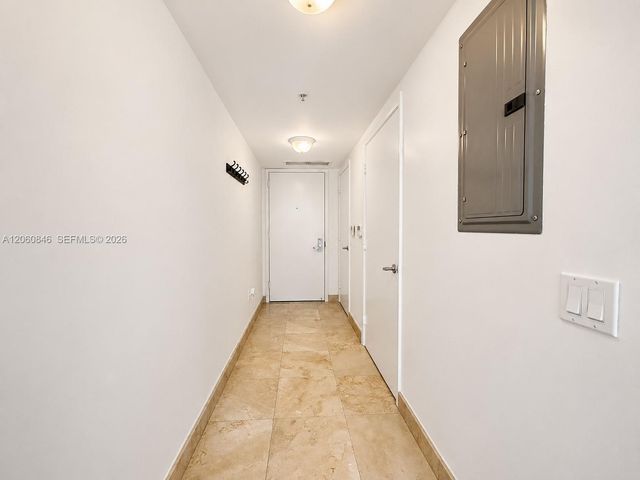 41 SE 5th St 1412, Miami, FL 33131