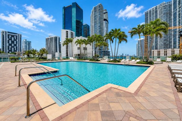 41 SE 5th St 1412, Miami, FL 33131
