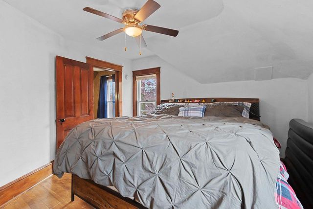 17 E 2ND STREET, Clintonville, WI 54929