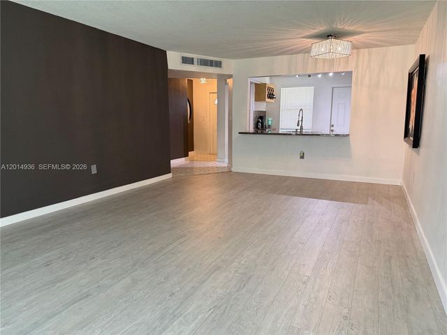 1351 NE 191st St E119, Miami, FL 33179
