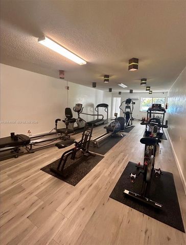 1351 NE 191st St E119, Miami, FL 33179