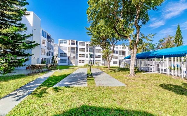 1351 NE 191st St E119, Miami, FL 33179