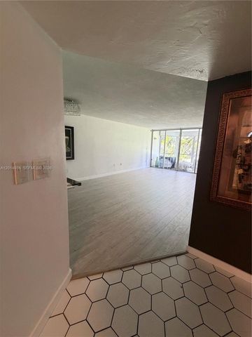 1351 NE 191st St E119, Miami, FL 33179