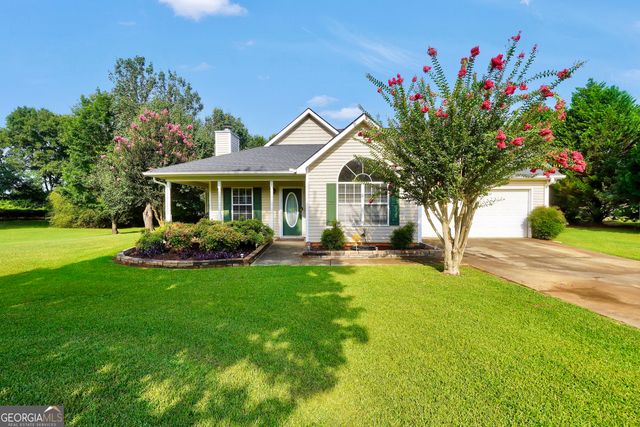1130 Larkspur Drive, Locust Grove, GA 30248