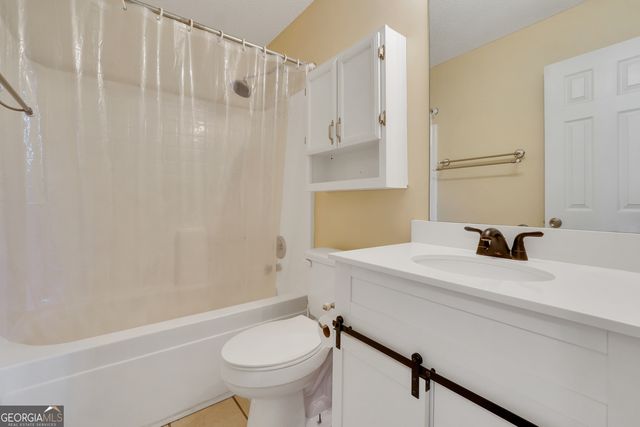 1130 Larkspur Drive, Locust Grove, GA 30248