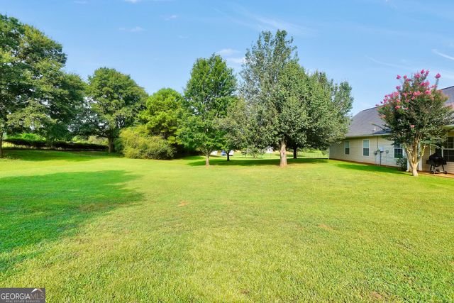 1130 Larkspur Drive, Locust Grove, GA 30248