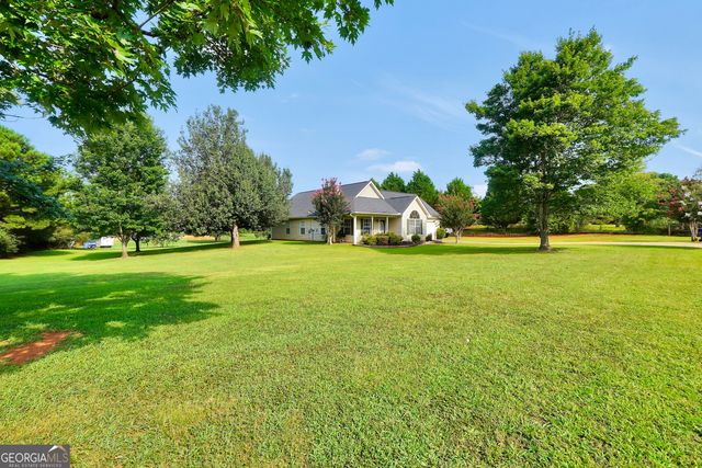 1130 Larkspur Drive, Locust Grove, GA 30248