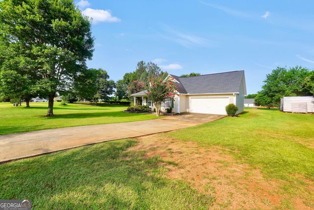 1130 Larkspur Drive, Locust Grove, GA 30248