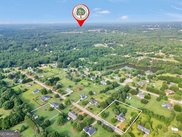 1130 Larkspur Drive, Locust Grove, GA 30248