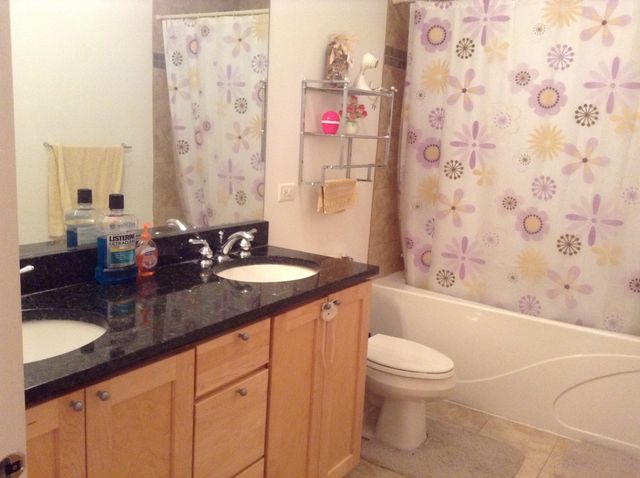 2224 W Madison Street 201, Chicago, IL 60612